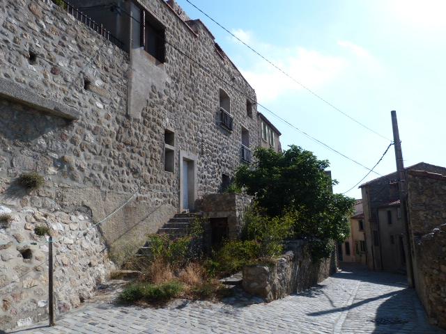 Rue de Montalba le Château